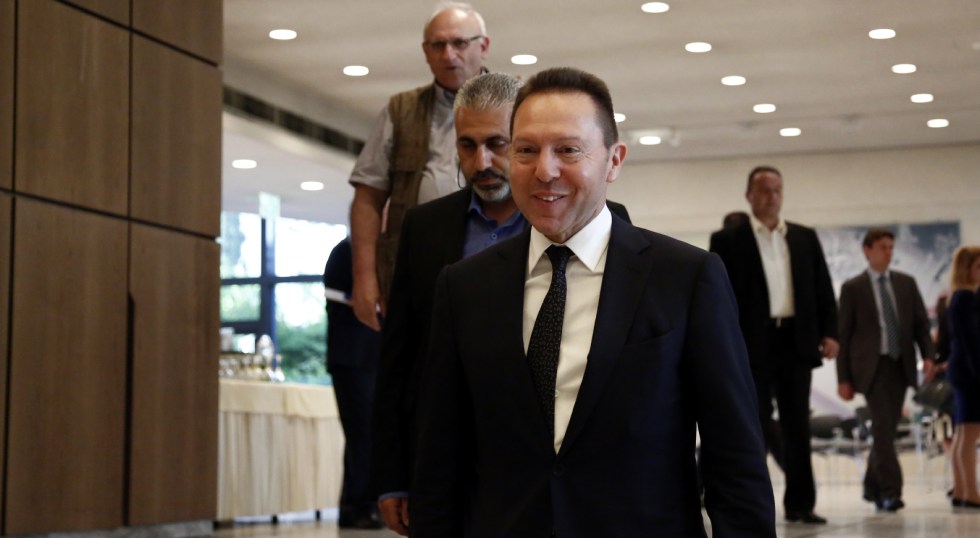 Οι μισές αλήθειες του Στουρνάρα και οι… Λωτοφάγοι