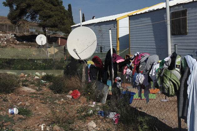 Οι ορφανοί καταυλισμοί των Κούρδων στο Λαύριο