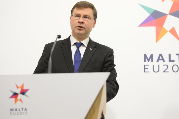 Μαθήματα δημοκρατίας