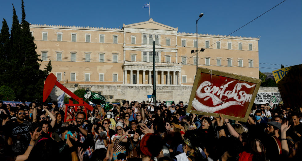 Δυναμικές κινητοποιήσεις σε όλη τη χώρα ενάντια στη λεηλασία της φύσης 