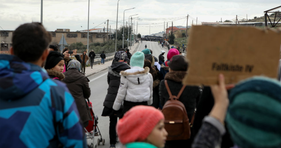 «Ελευθερία» ζητούν οι πρόσφυγες στη Μόρια