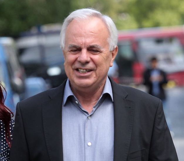Απ’ το Μέγαρο στα υπουργεία τους