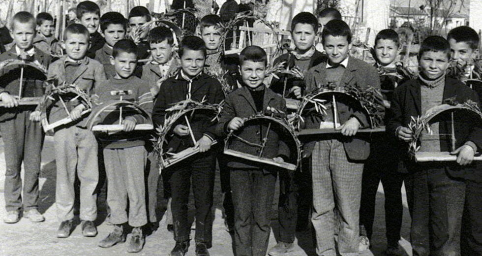 «Λέν’ ήρθι Mάης κι Ανοιξη»