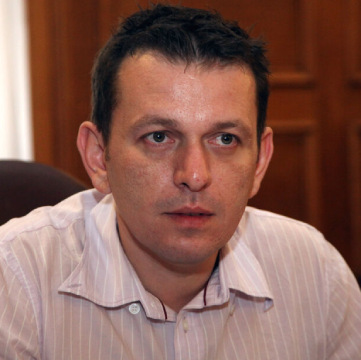 Στην πρώτη γραμμή των μετώπων