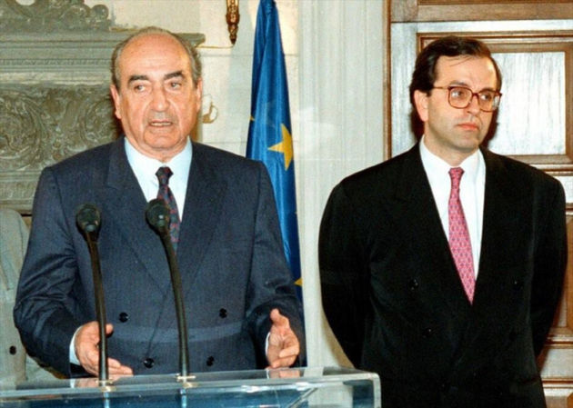 Οι… σκελετοί στο ντουλάπι της Νέας Δημοκρατίας