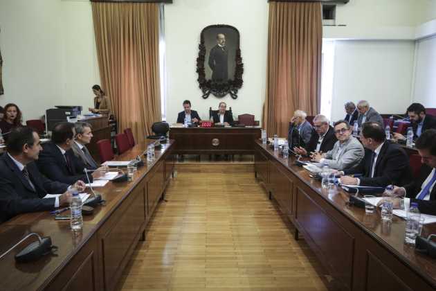 ΚΕΕΛΠΝΟ: «Γαλάζια ομπρέλα» στη μαύρη τρύπα των 90 εκατ. ευρώ