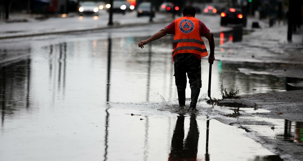 Εικόνες χάους από το αυγουστιάτικο μπουρίνι