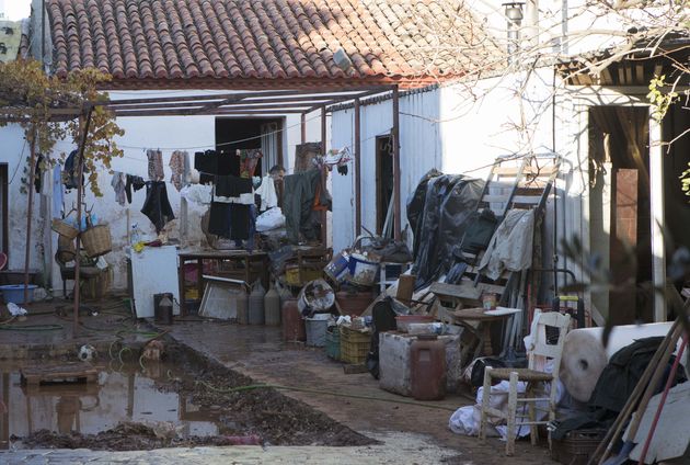 Ακρα του τάφου σιωπή…