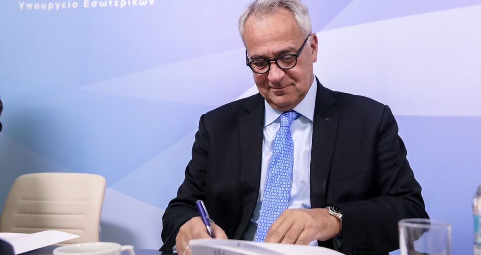 Η πρώτη κάλπη και οι υπολογισμοί στη «γαλάζια» παράταξη