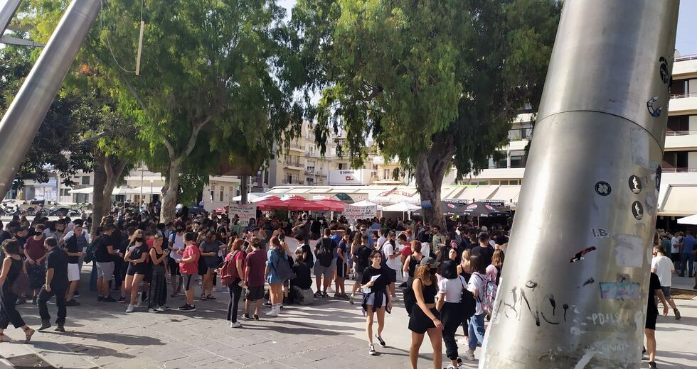 «Οι ναζί στη φυλακή» ζήτησαν τα πλήθη σε όλη την Ελλάδα