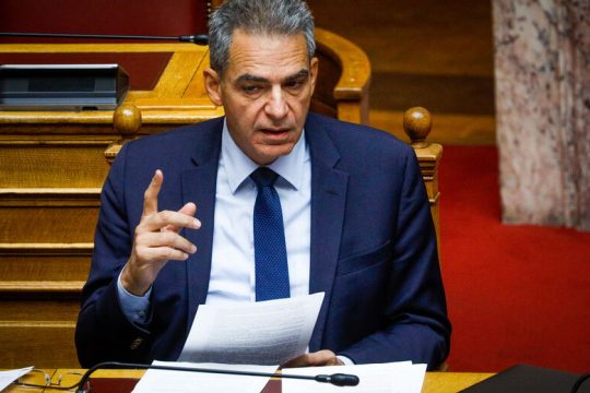 Ο Συρίγος αδειάζει τον Μητσοτάκη για Μαδούρο: «Δεν ήταν εντός διεθνούς δικαίου»