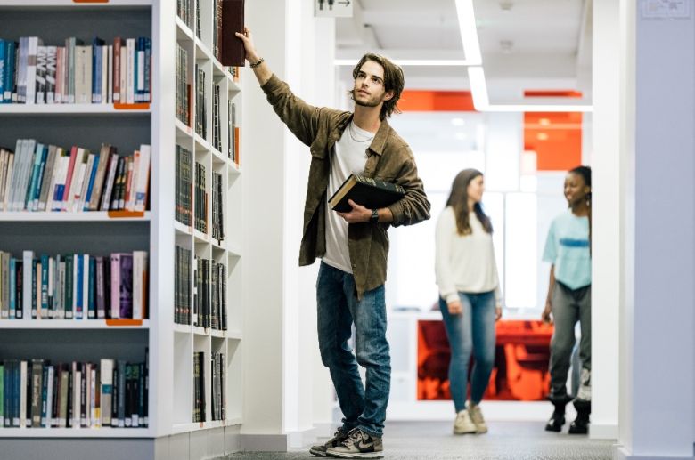 Πώς το Ευρωπαϊκό Πανεπιστήμιο Κύπρου κατάφερε να αναδείξει την Κύπρο ως κορυφαίο προορισμό σπουδών στον κόσμο