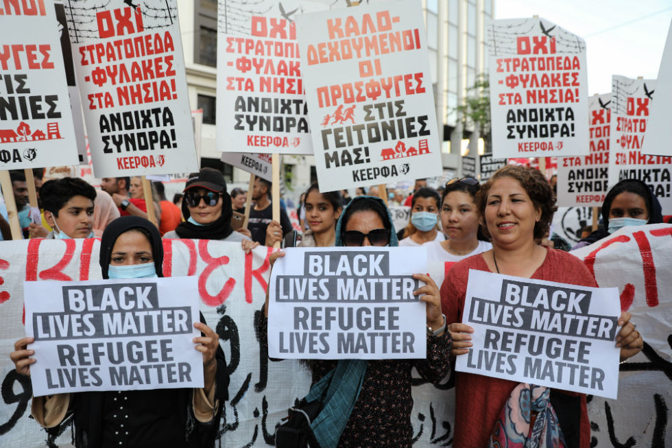 Δυνατό «όχι» στις εξώσεις προσφύγων και στα στρατόπεδα-φυλακές
