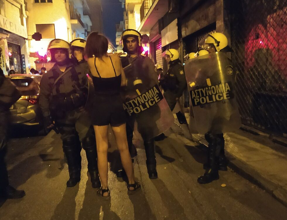 Επιθέση των ΜΑΤ και αναίτιες προσαγωγές στα Εξάρχεια