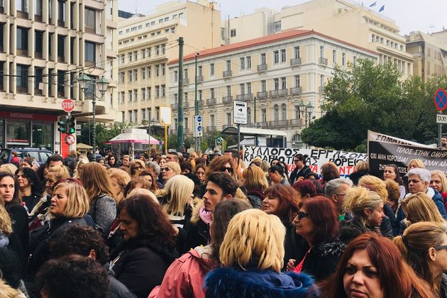 Εκμετάλλευση και ομηρία για τις σχολικές καθαρίστριες