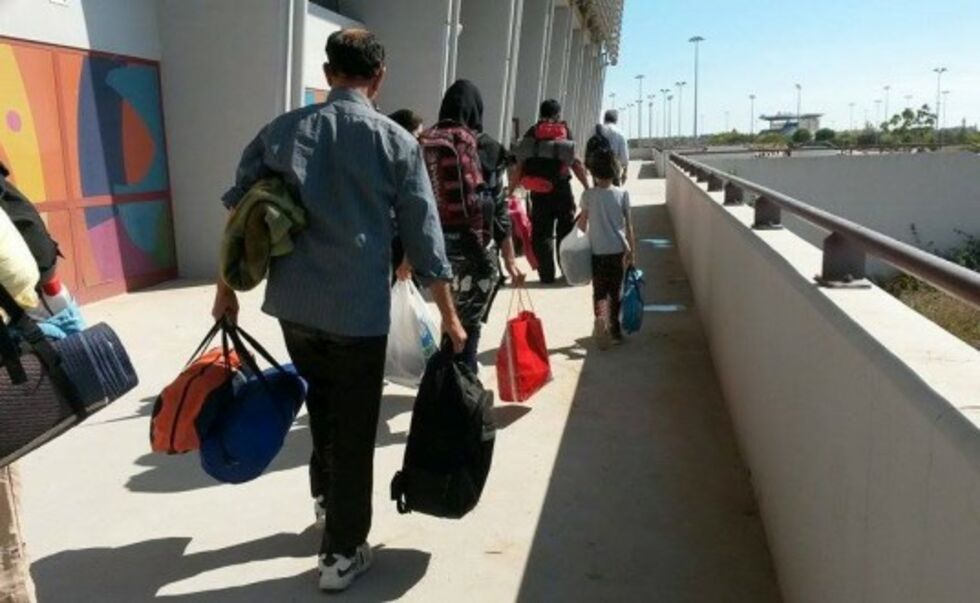 «ΕSTIA» περίεργων συμπτώσεων με… εμπλοκή Μηταράκη