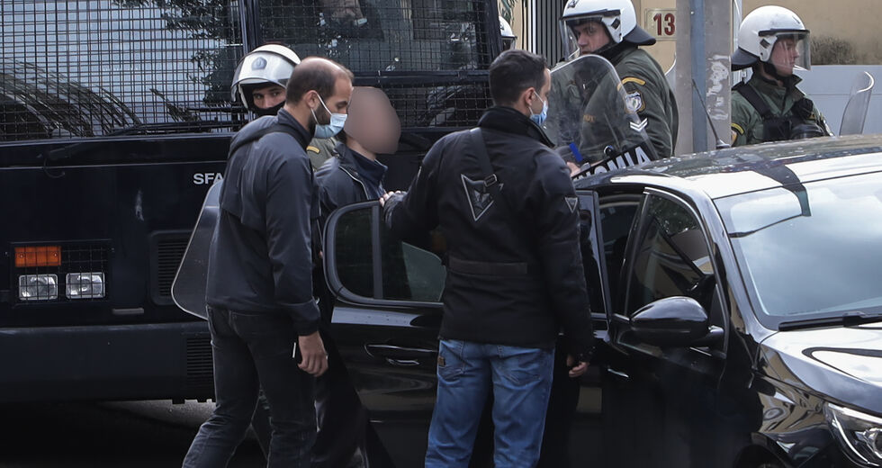 Νέος γύρος άγριας καταστολής και στην Ευελπίδων
