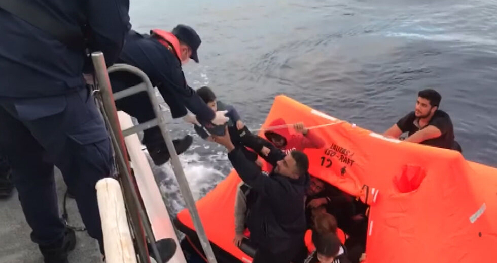 Βίντεο αποδεικνύει την παράνομη επαναπροώθηση 197 προσφύγων