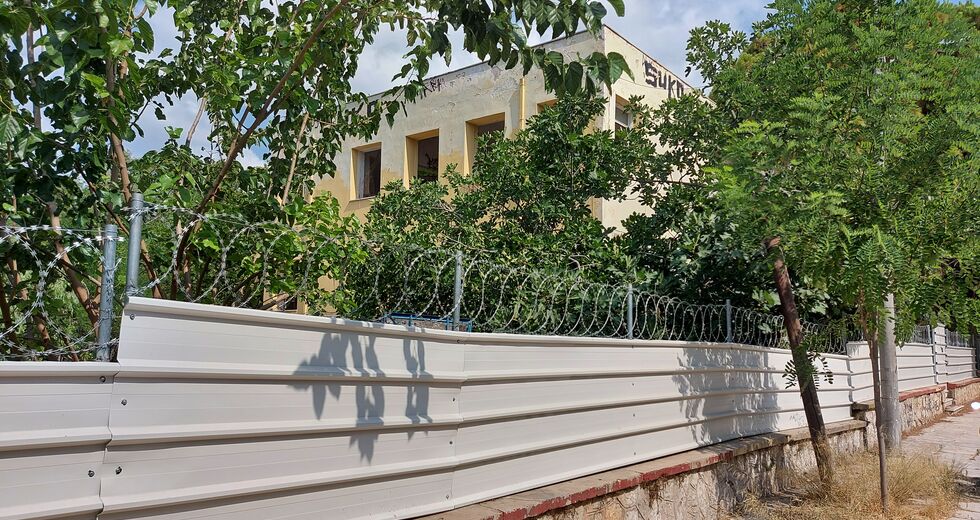 «Διασώστε το ιστορικό σχολείο της Φιλοθέης»