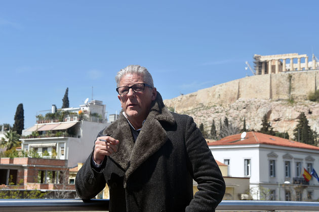 Ο Φαμπρ έφυγε, ο Θεοδωρόπουλος έρχεται