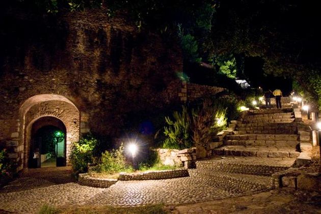 «Τα μικρά φεστιβάλ είναι δυσκολότερα»