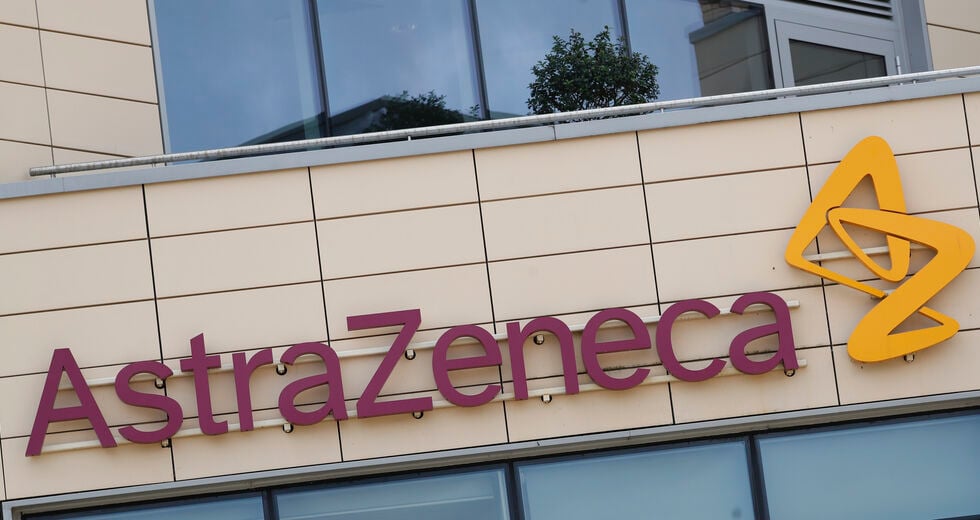 «Ντιλ» AstraZeneca – Τραμπ: Μειώνει τις τιμές για να γλιτώσει δασμούς
