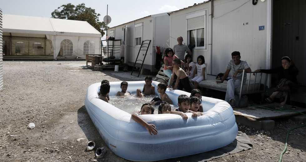 Συμπτυχθείτε, αλλιώς φύγετε…