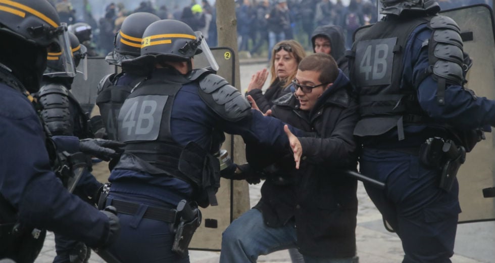 Πάνω από 250 συλλήψεις «κίτρινων γιλέκων» στο Γαλλία