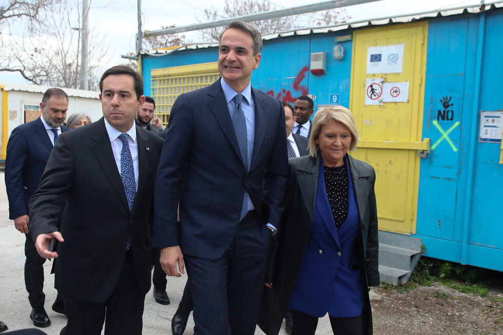 Φιέστα με ξενοφοβικά θεμέλια