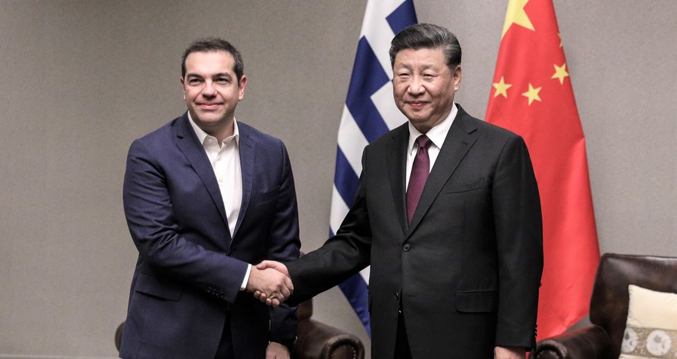 Στροφή Τσίπρα στην κοινωνία