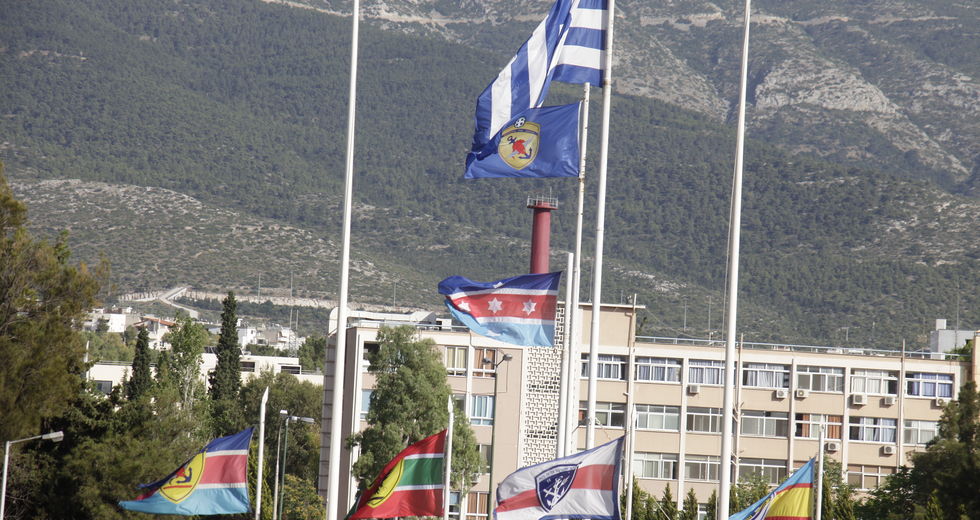 Μπίζνες με απευθείας αναθέσεις στο όνομα της ασφάλειας