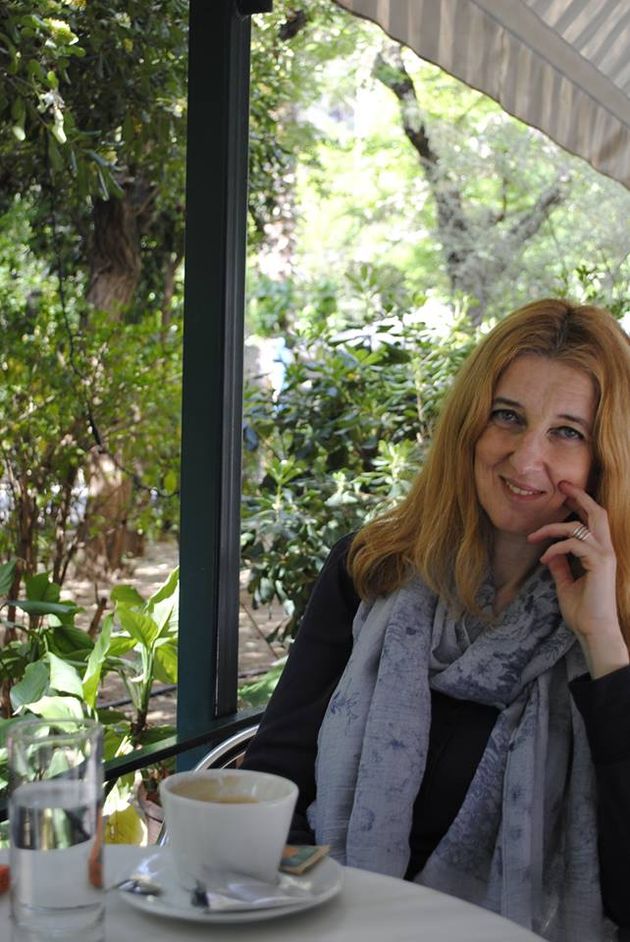 Κι όμως, συνεχίζει…