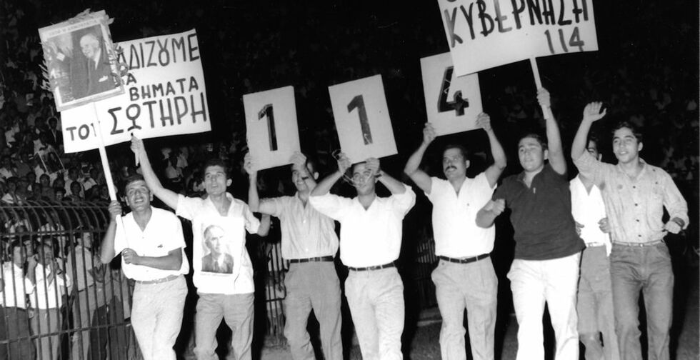 Ο ρόλος του Τύπου και η αποστασία του 1965