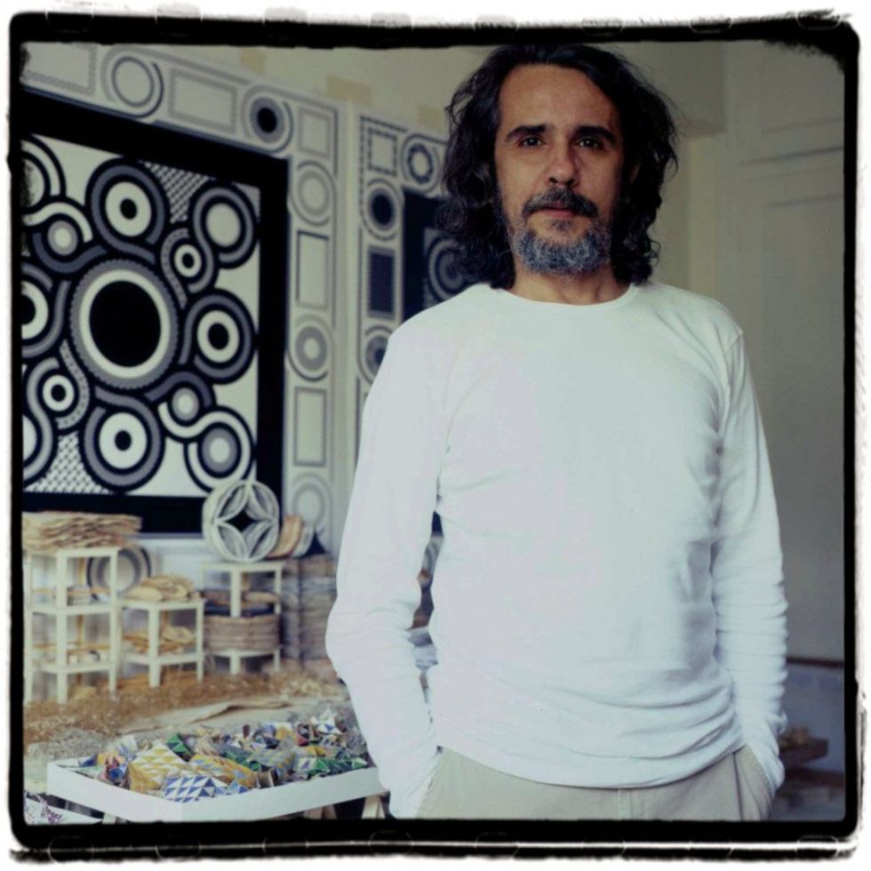 Στα αιθέρια δίχτυα του Νίκου Αλεξίου