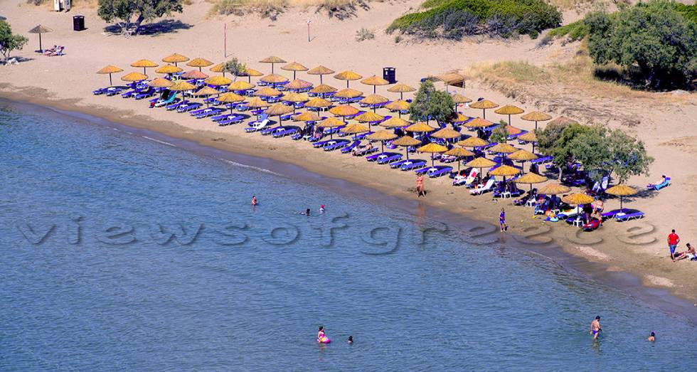 Σύρος, κοσμοπολίτισσα και ρεμπέτισσα, μα και διαχρονικά ενδιαφέρουσα
