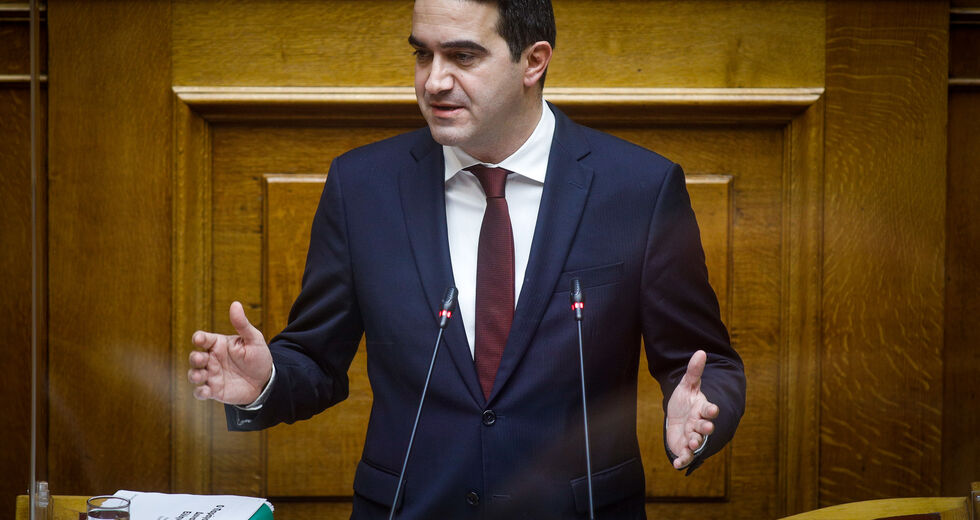 Food pass για να κουκουλώσει τα σκάνδαλα