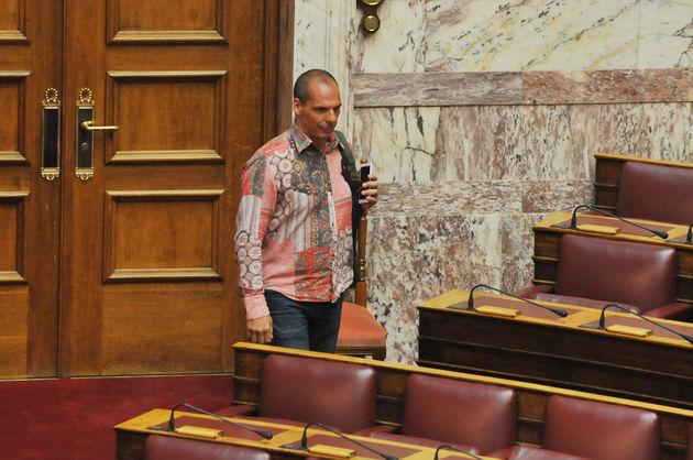 Kόκκινο πανί για τους… γαλάζιους