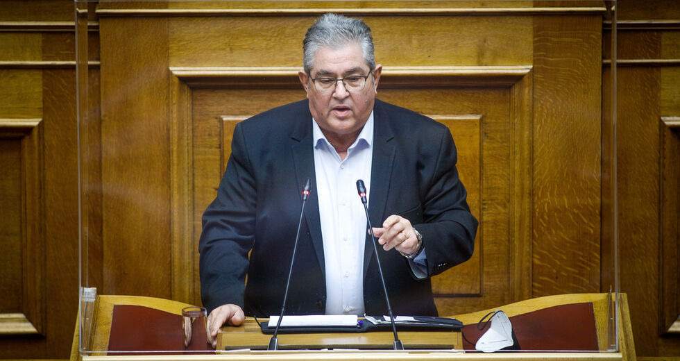 Αλέξης Τσίπρας: Τα καθεστώτα πέφτουν με πάταγο