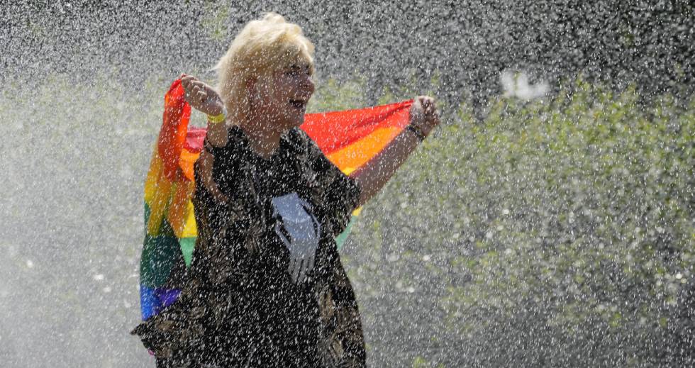 Χιλιάδες στο μεγάλο Pride της Πολωνίας [Φωτογραφίες]