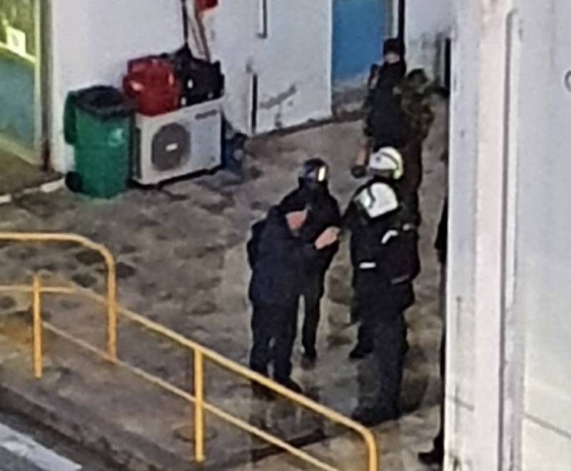 Πρωτοφανής εισβολή ΜΑΤ στα Πετρέλαια Καβάλας, πολιορκημένοι δεκάδες εργαζόμενοι
