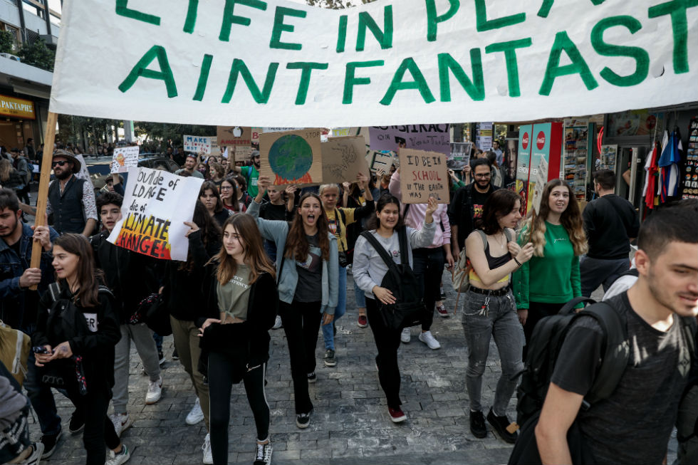 «Δεν πήγαμε σχολείο και ήρθαμε εδώ, να σώσουμε τη γη μας από το χαμό»