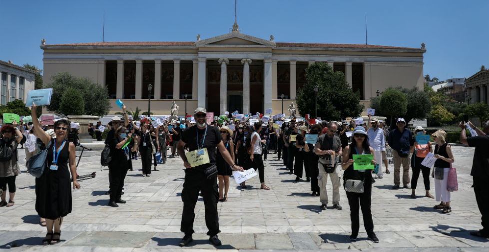 «SOS εκπέμπουν οι ξεναγοί», γιατί «το κράτος αδιαφορεί»