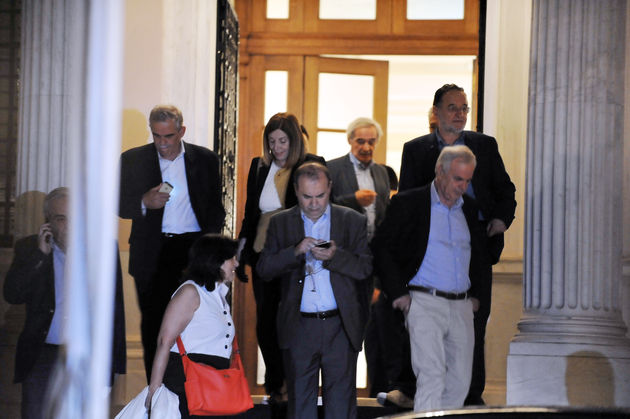 Πώς ελήφθη η απόφαση για το δημοψήφισμα