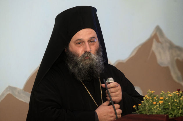 Μετά τη συμφωνία ο κλήρος έπιασε το… φραγγέλιο