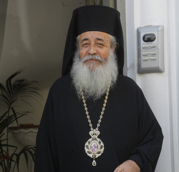 Μετά τη συμφωνία ο κλήρος έπιασε το… φραγγέλιο