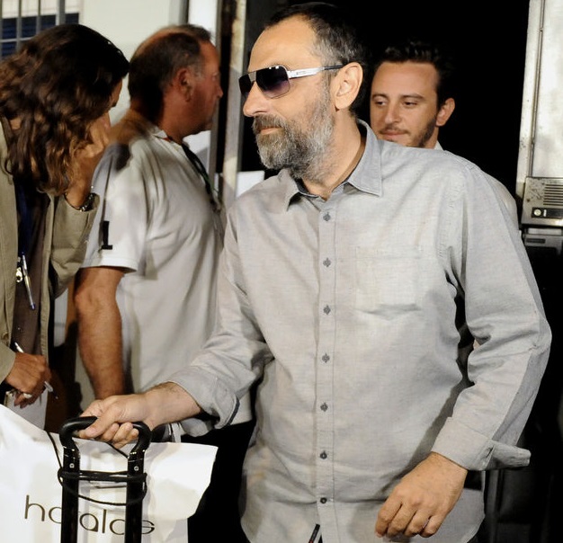 Ο Σαββίδης στην οθόνη και ο Καλογρίτσας στον… καναπέ