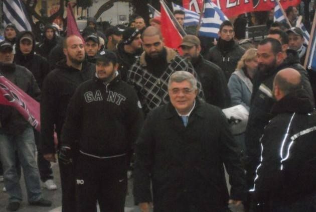 Ποιος οπλίζει το χέρι του Λαγού;