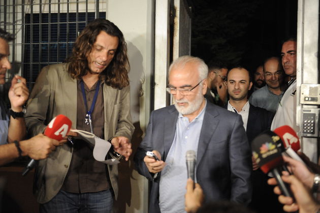 Ο Σαββίδης στην οθόνη και ο Καλογρίτσας στον… καναπέ