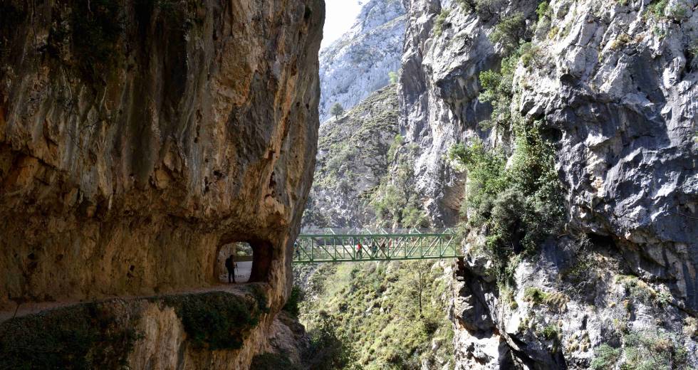Πεζοπορώντας στα όρη Picos de Europa στη Βορειοδυτική Ισπανία