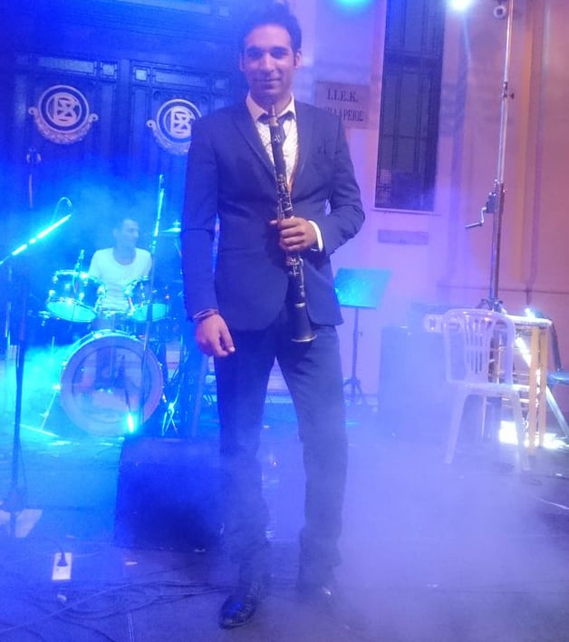 Ο Ελβις του κλαρίνου στην Πλατεία Θεάτρου
